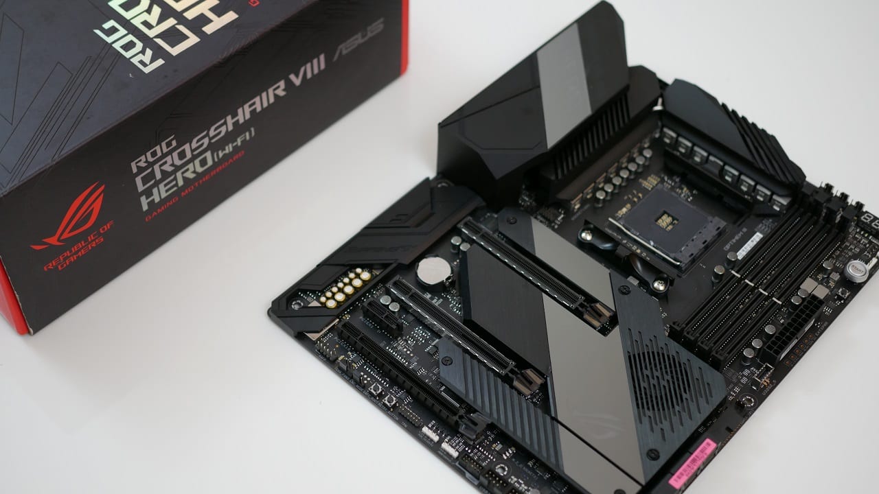 ASUS ROG Crosshair VIII Hero (WI-FI) X570 – Recensione