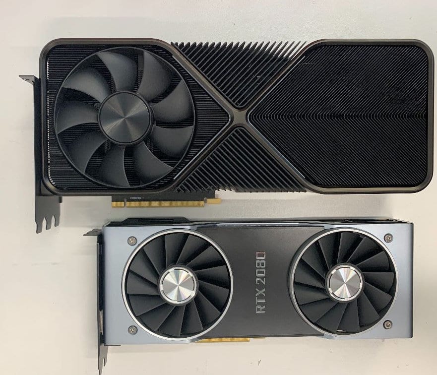 GeForce RTX 3090 è enorme occupa tre slot, ecco le foto