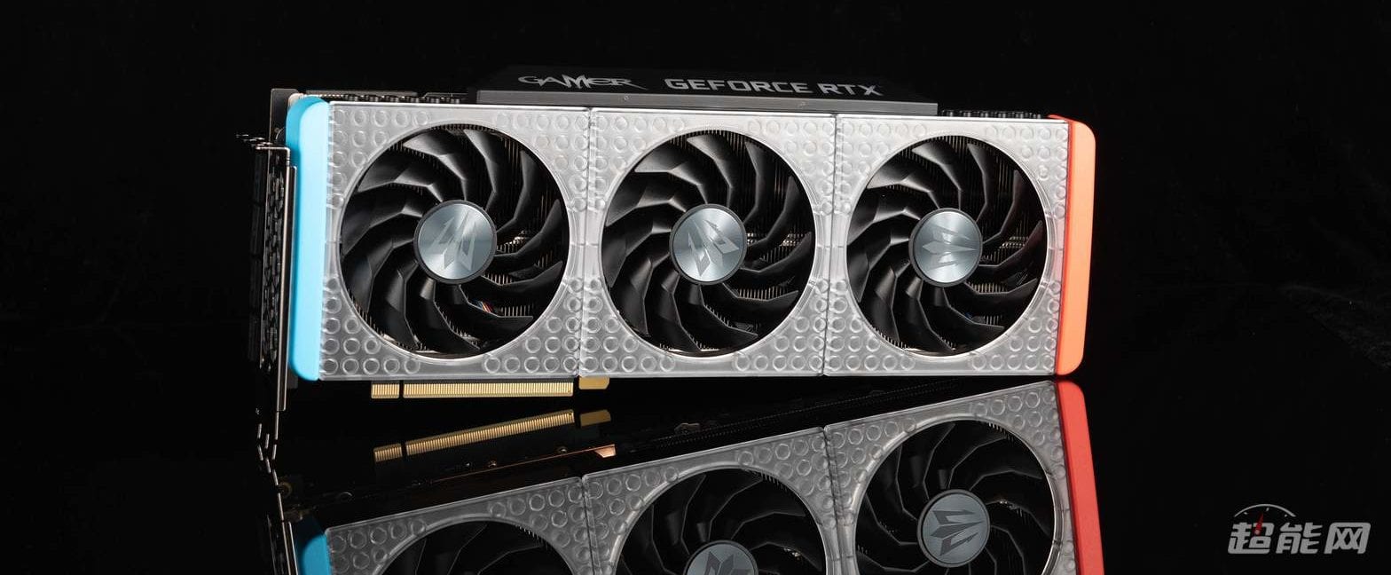 GALAX GeForce RTX 3090 GAMER con un design simile ai LEGO