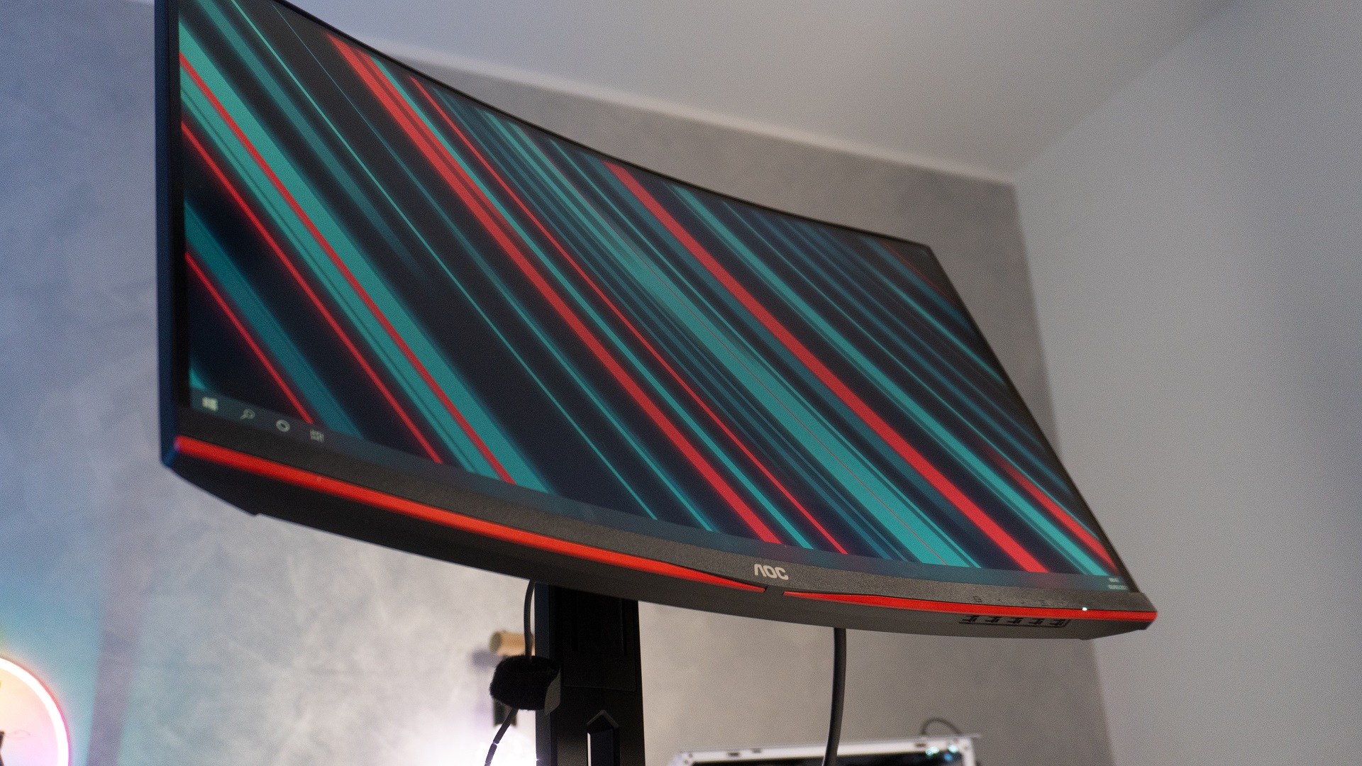 AOC C27G2U Monitor – Recensione