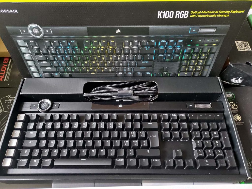 Corsair K100 RGB recensione