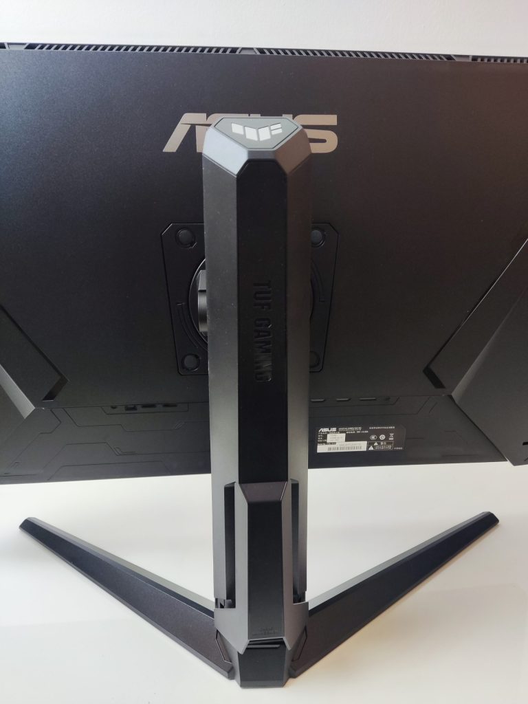 ASUS TUF Gaming VG28UQL1A Recensione5