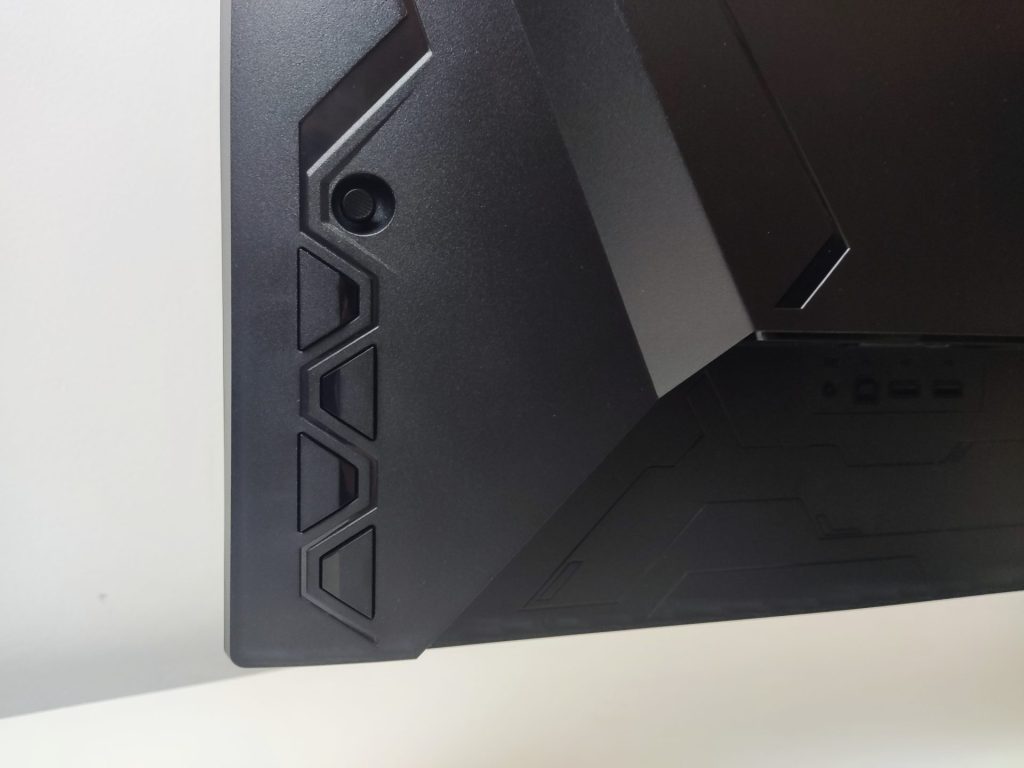 ASUS TUF Gaming VG28UQL1A Recensione6