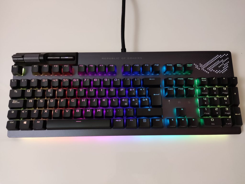 ASUS ROG Strix Flare II Animate Tastiera Recensione17