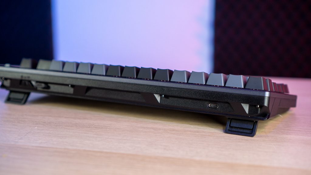 ASUS ROG Azoth Recensione8