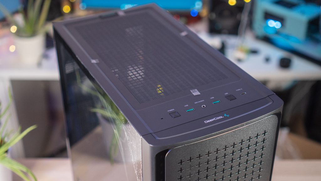 DeepCool CK560 Case Recensione4