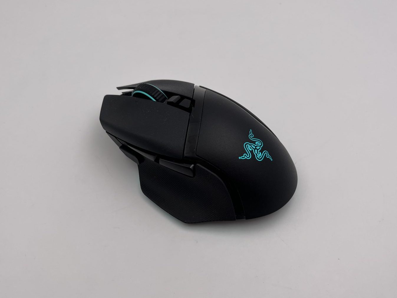 Razer Basilisk V3 Pro Recensione8