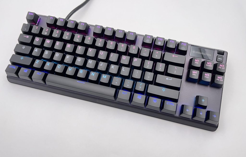 SteelSeries Apex Pro TKL Recensione9