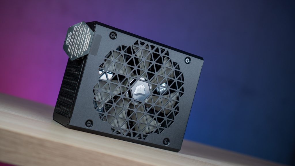 Corsair RM1000x SHIFT Recensione3