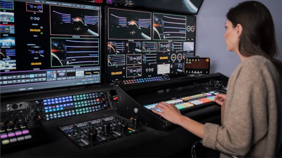 Elgato x Bitfocus per il broadcasting professionale