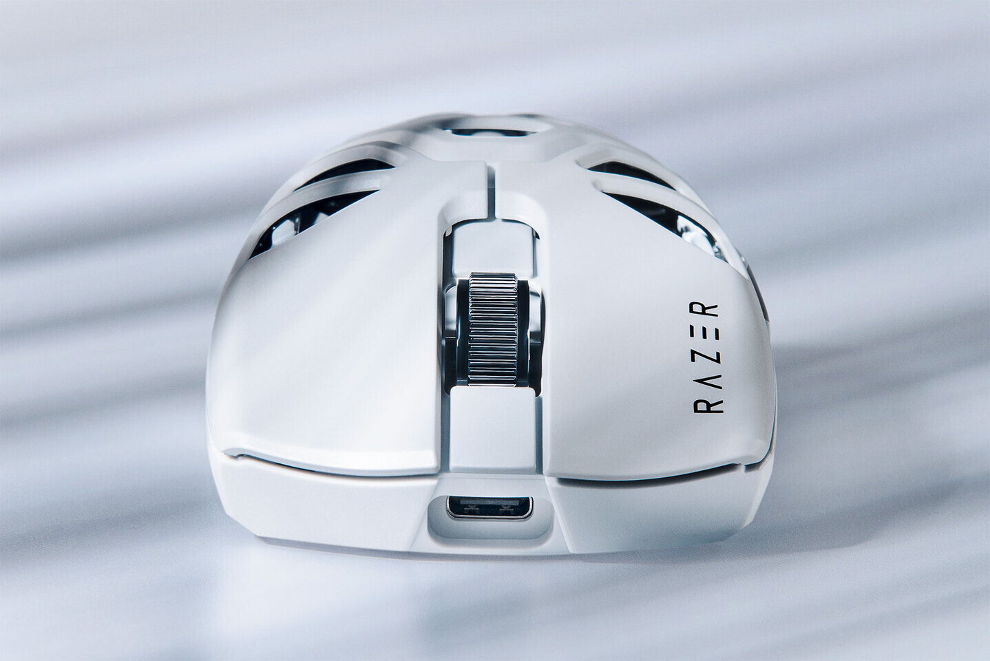 Razer Viper Mini Signature Edition white