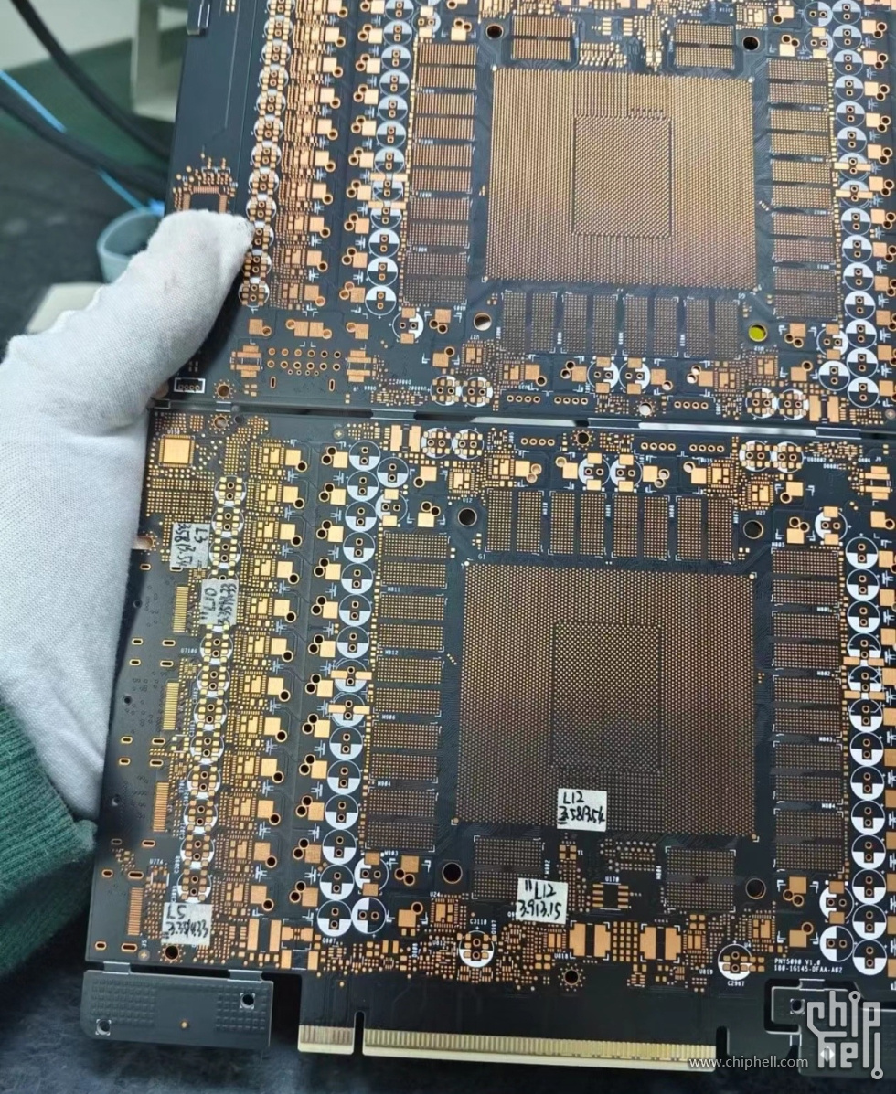 RTX5090 PCB