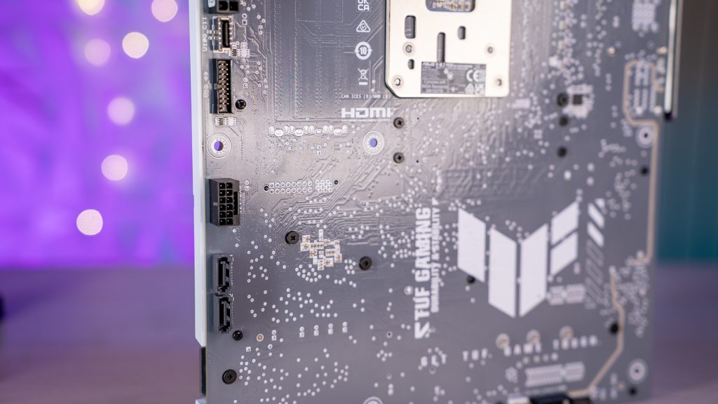 ASUS TUF Gaming B850 BTF WIFI Recensione11