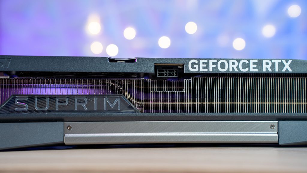 MSI GeForce RTX 5090 SUPRIM SOC Recensione 16