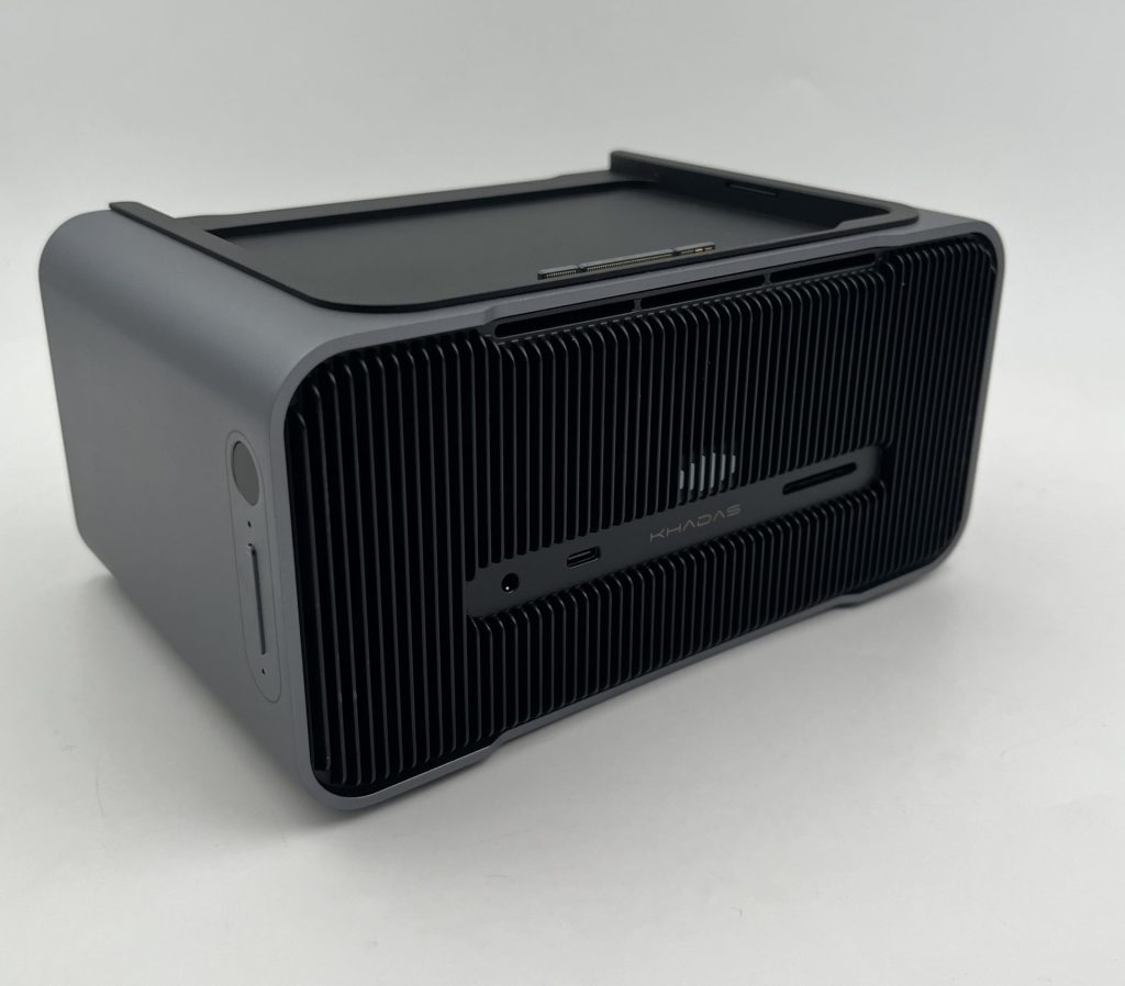 Recensione Khadas Mind 2 e Mind Graphics RTX 4060: Il Mini PC Modulare Definitivo9