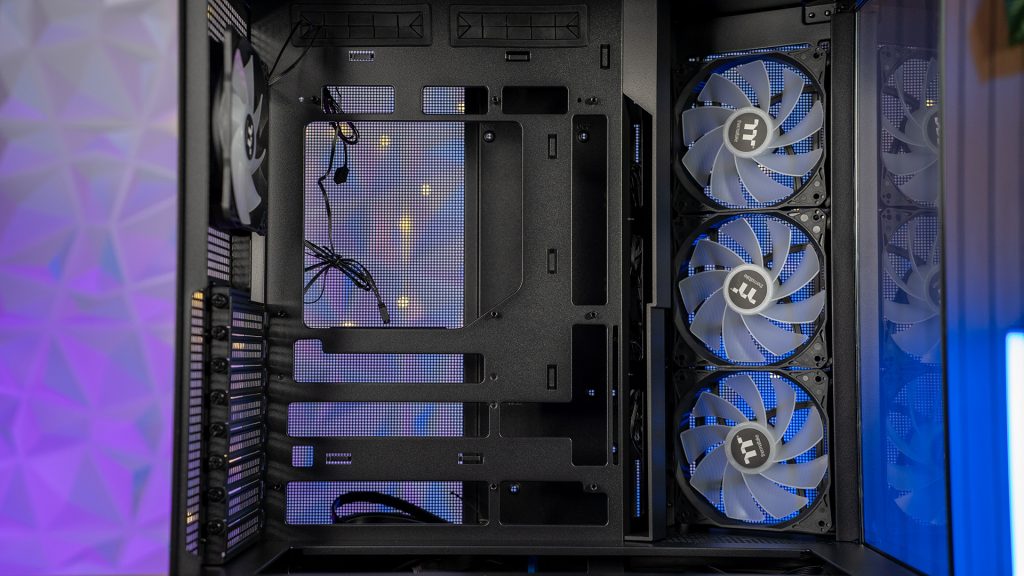 Thermaltake View 380 XL recensione27