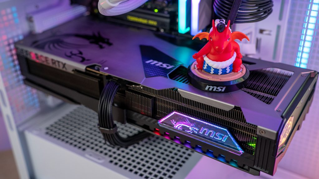 MSI GeForce RTX 5080 Vanguard recensione1