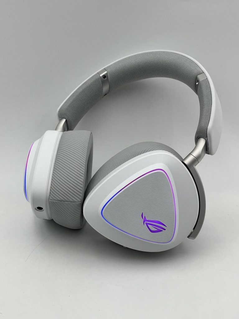 Recensione ROG Delta 2 White11
