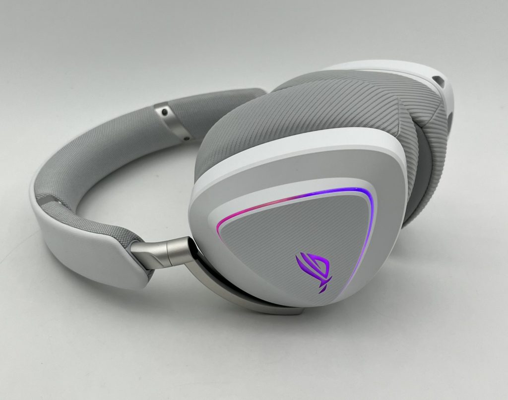 Recensione ROG Delta 2 White4