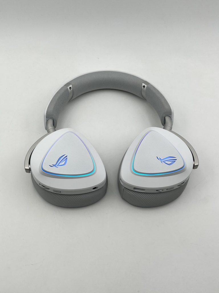 Recensione ROG Delta 2 White7