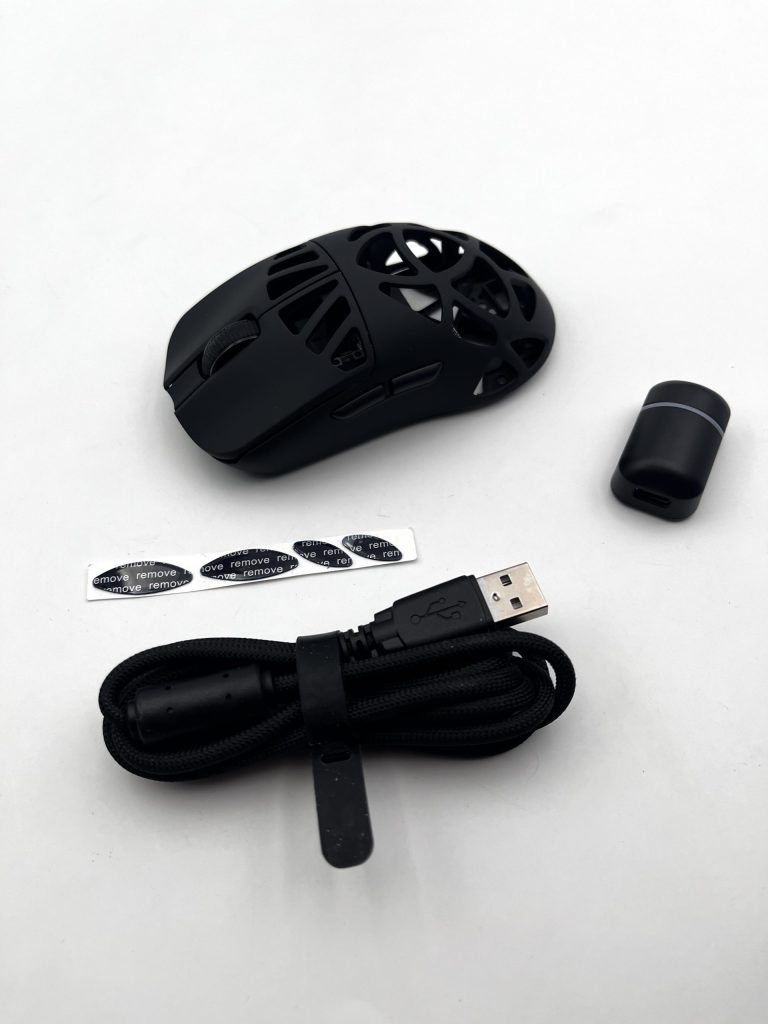 EPOMAKER CarbonX Mouse recensione4