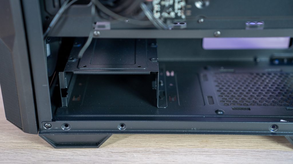 Recensione MSI MAG Forge M100R10