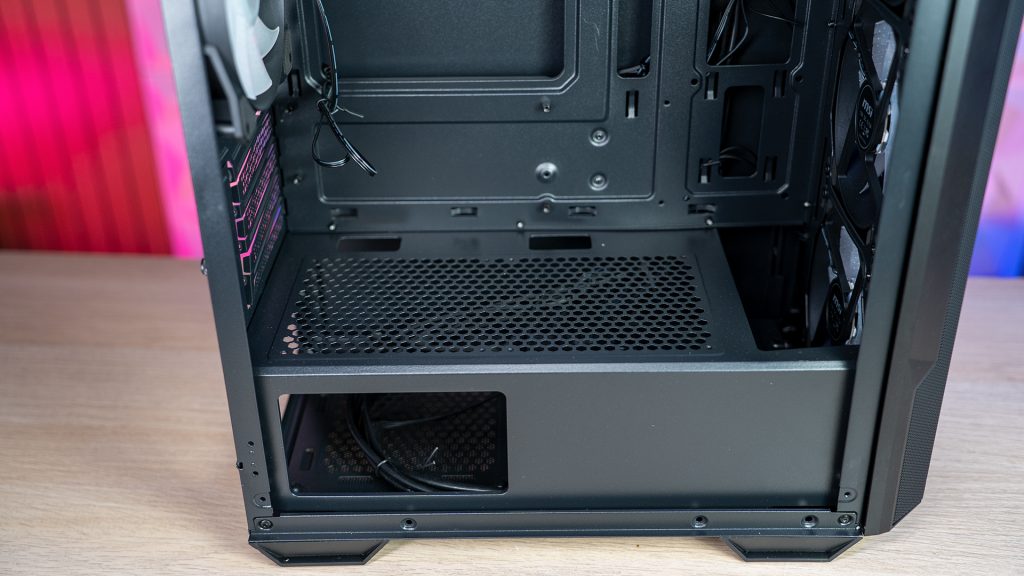 Recensione MSI MAG Forge M100R15