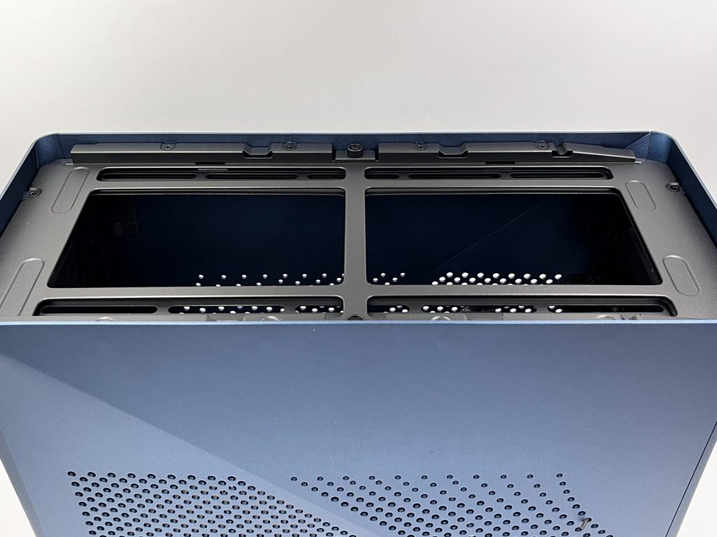 Recensione Fractal Design Era 2:10