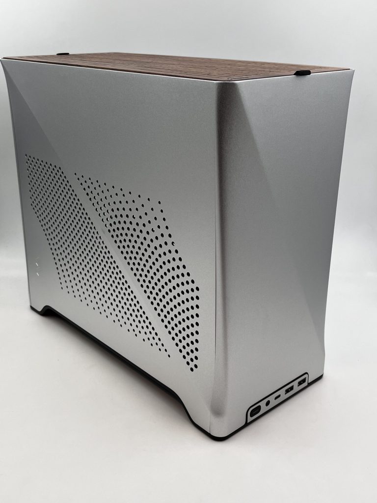 Recensione Fractal Design Era 2:21