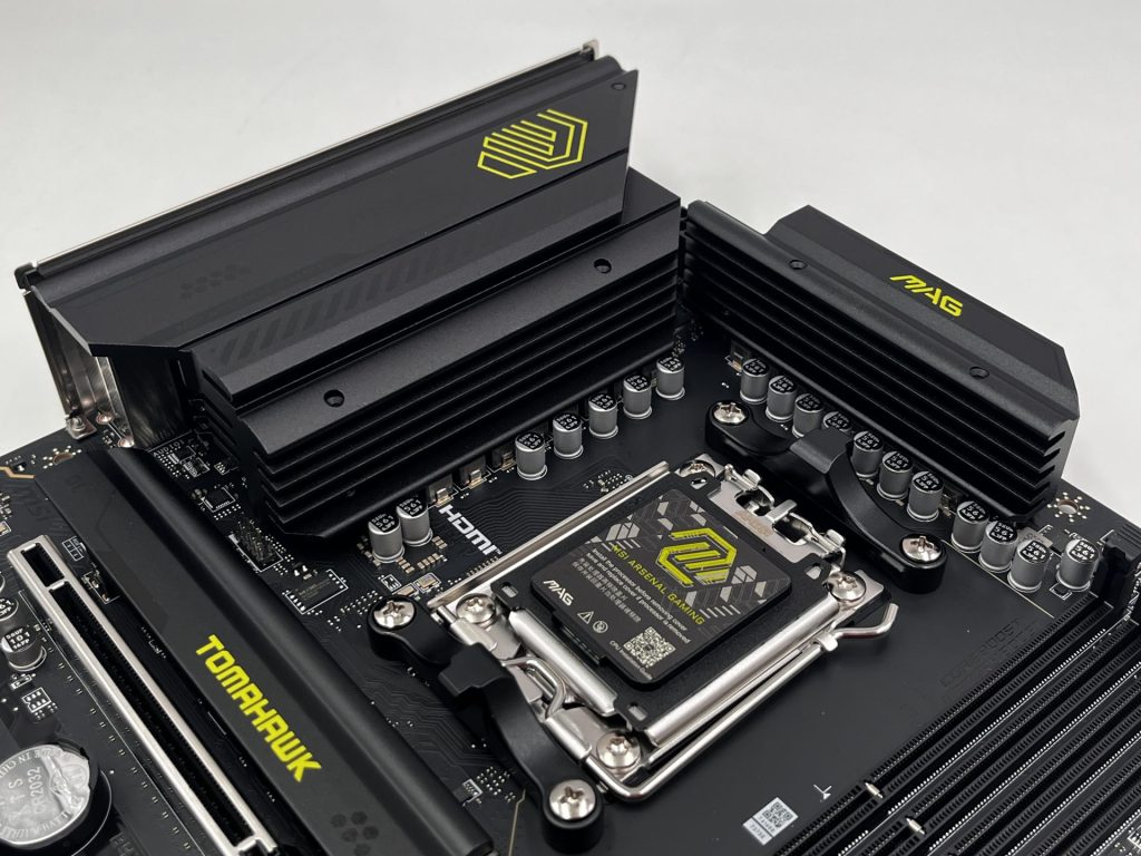 MSI MAG B850 TOMAHAWK WIFI recensione9