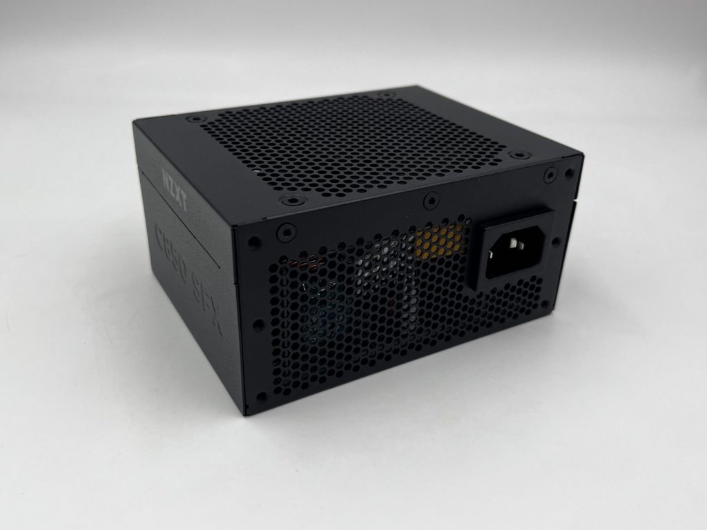 NZXT C850 SFX Gold recensione8